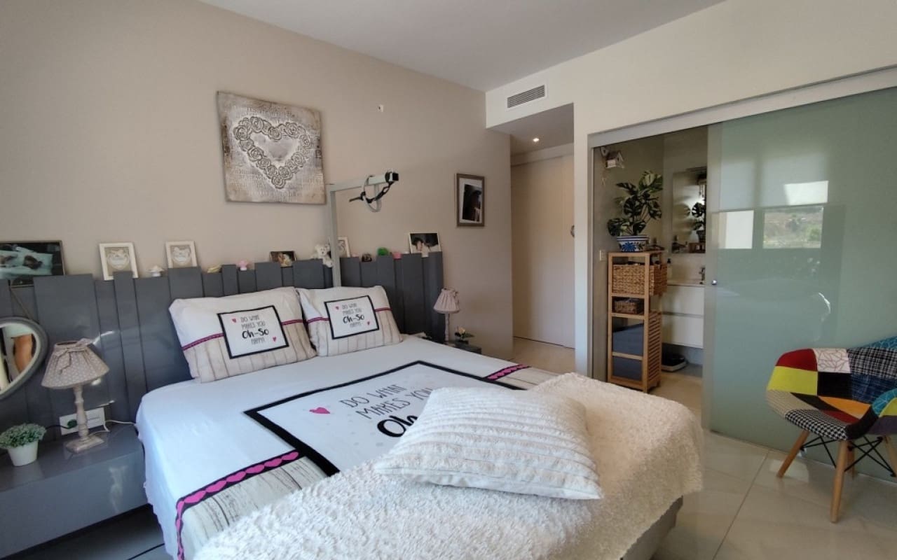 2 sypialnia Apartament na sprzedaż w Orihuela Costa z basenem - 246 000 € (Ref: 9383801)