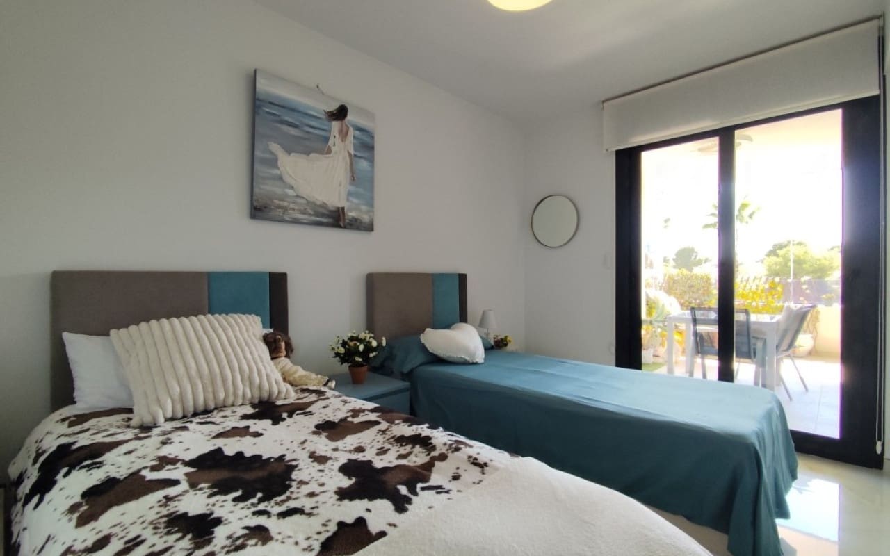 2 sypialnia Apartament na sprzedaż w Orihuela Costa z basenem - 246 000 € (Ref: 9383801)