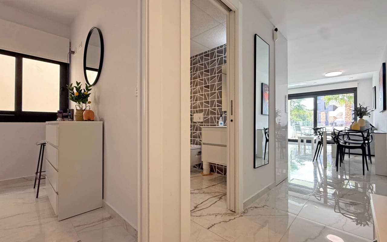 2 bedroom Apartment for sale in Los Altos with pool - € 249,000 (Ref: 9383802)