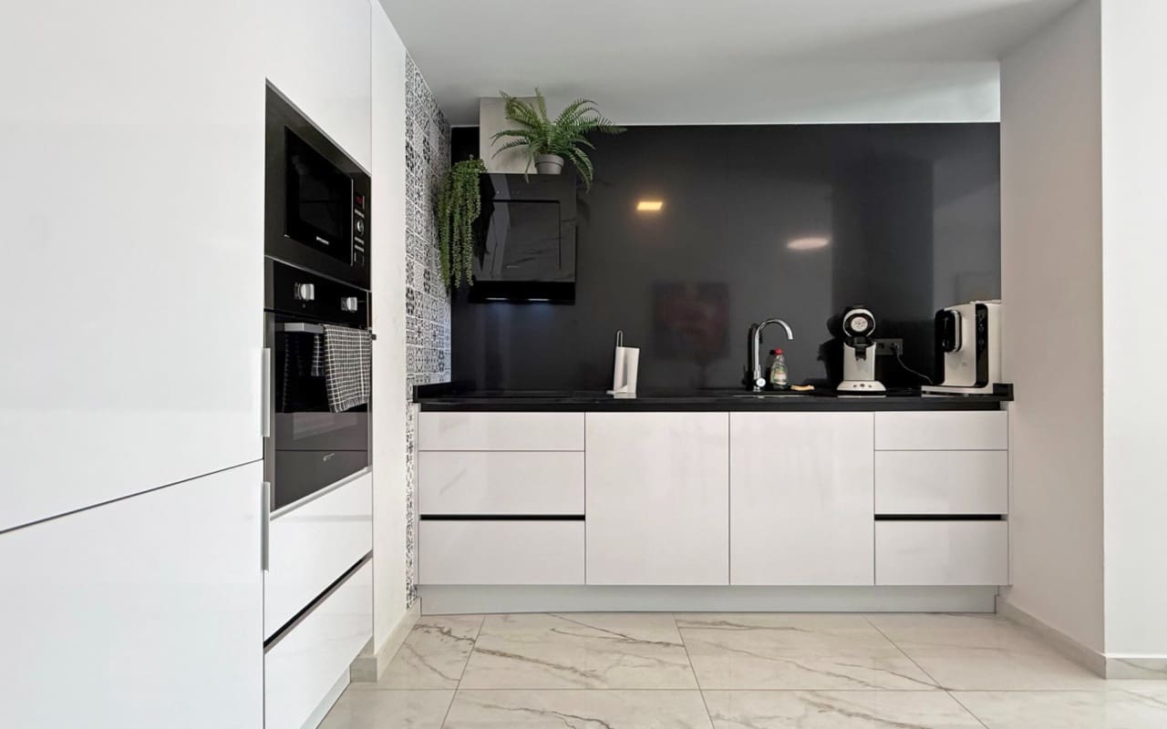 2 bedroom Apartment for sale in Los Altos with pool - € 249,000 (Ref: 9383802)