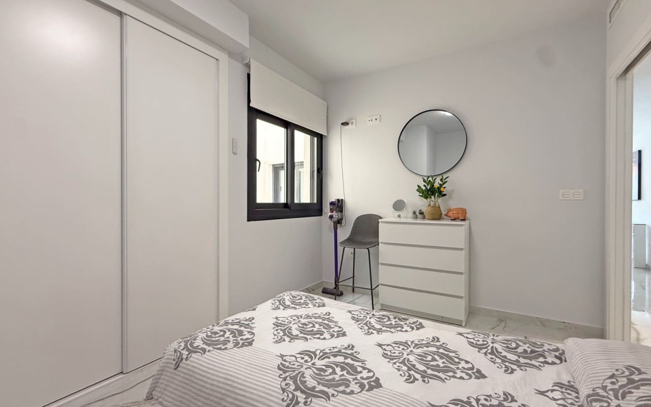 2 bedroom Apartment for sale in Los Altos with pool - € 249,000 (Ref: 9383802)