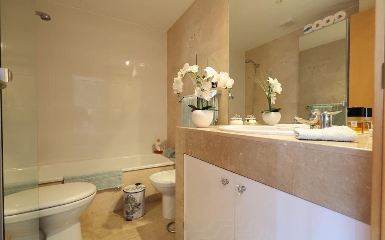 Apartamento de 2 habitaciones en Orihuela Costa en venta con piscina - 229.000 € (Ref: 9383805)