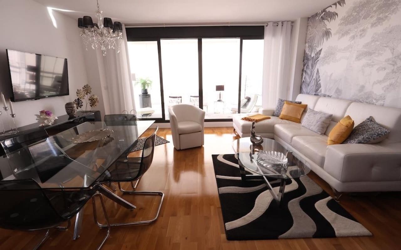Apartamento de 2 habitaciones en Orihuela Costa en venta con piscina - 229.000 € (Ref: 9383805)