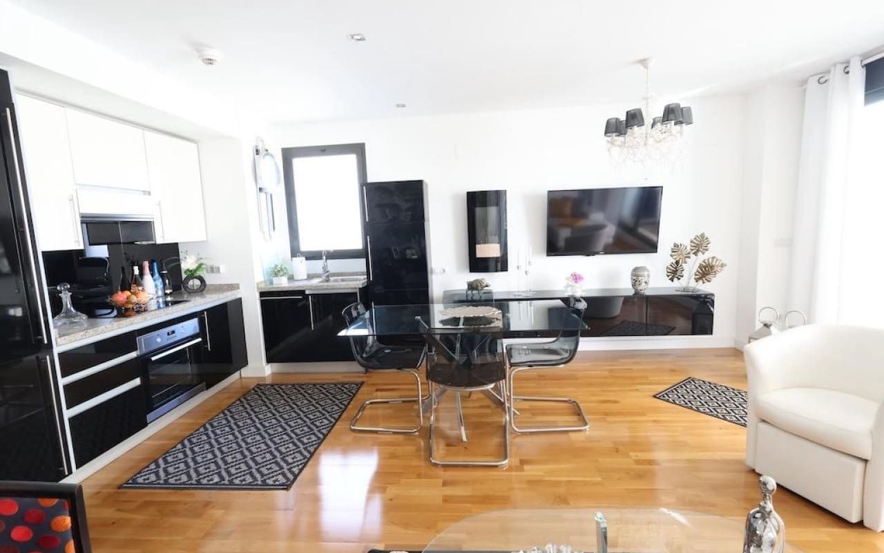 Apartamento de 2 habitaciones en Orihuela Costa en venta con piscina - 229.000 € (Ref: 9383805)