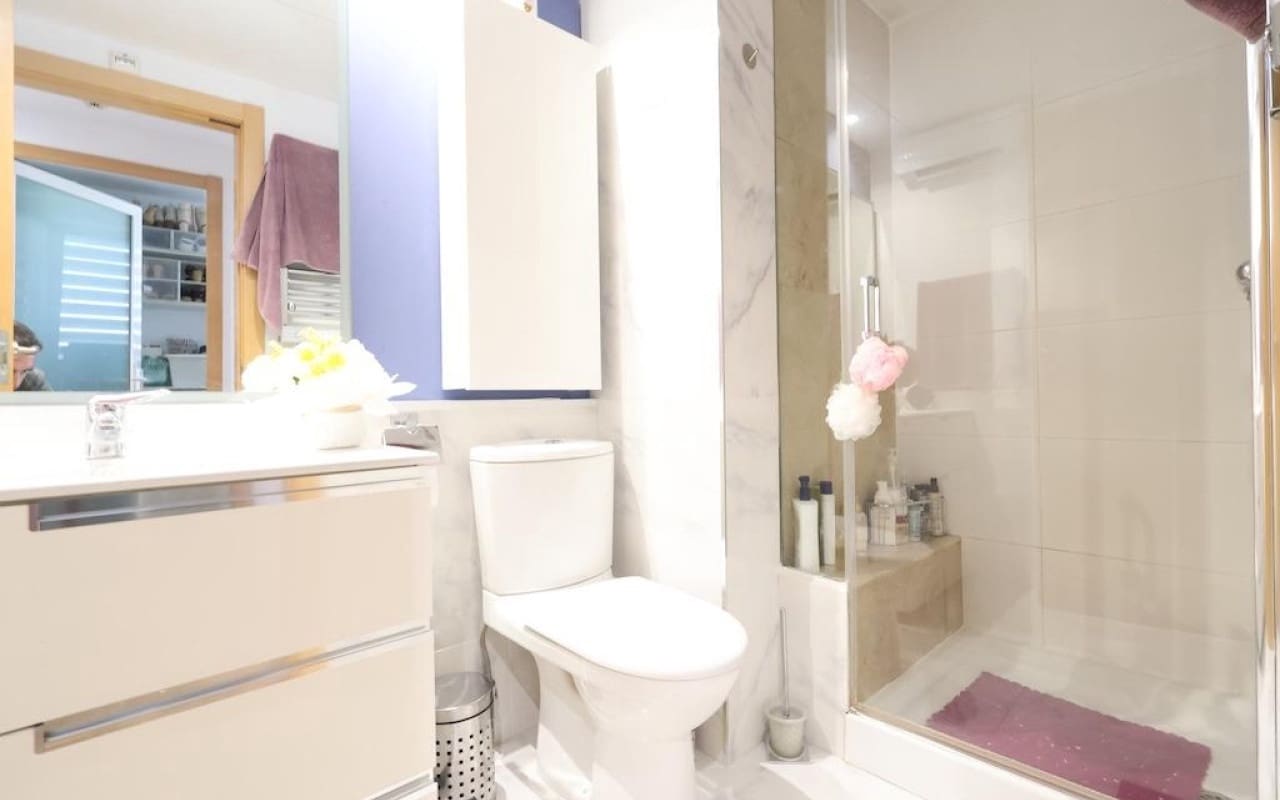 Apartamento de 2 habitaciones en Orihuela Costa en venta con piscina - 229.000 € (Ref: 9383805)