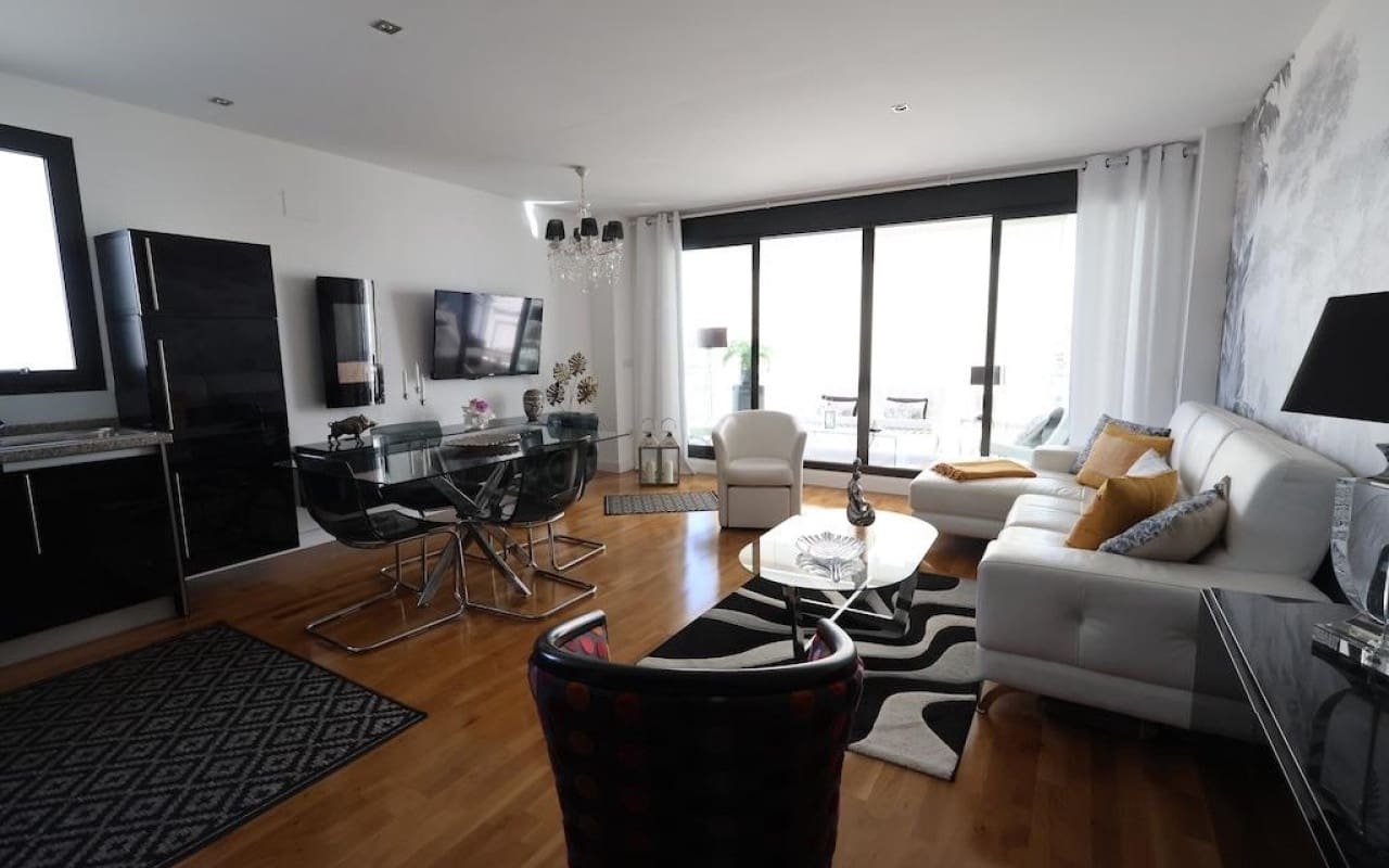 Apartamento de 2 habitaciones en Orihuela Costa en venta con piscina - 229.000 € (Ref: 9383805)