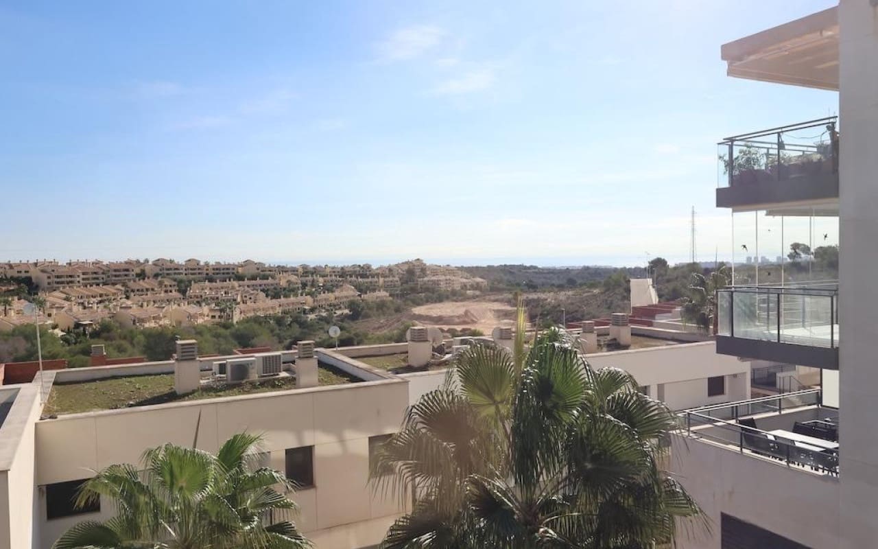 Apartamento de 2 habitaciones en Orihuela Costa en venta con piscina - 229.000 € (Ref: 9383805)