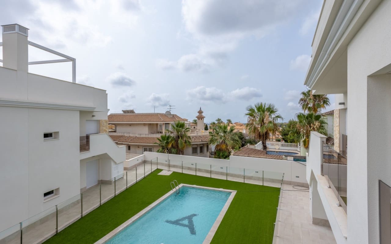 2 bedroom Penthouse for sale in Blue Lagoon with pool - € 299,500 (Ref: 9383808)