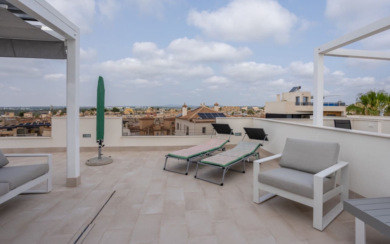 2 bedroom Penthouse for sale in Blue Lagoon with pool - € 299,500 (Ref: 9383808)
