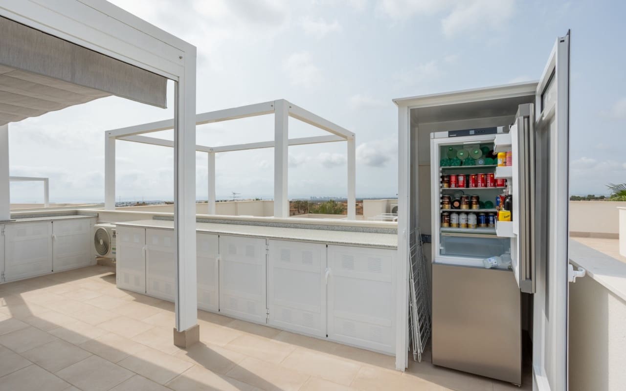 2 bedroom Penthouse for sale in Blue Lagoon with pool - € 299,500 (Ref: 9383808)