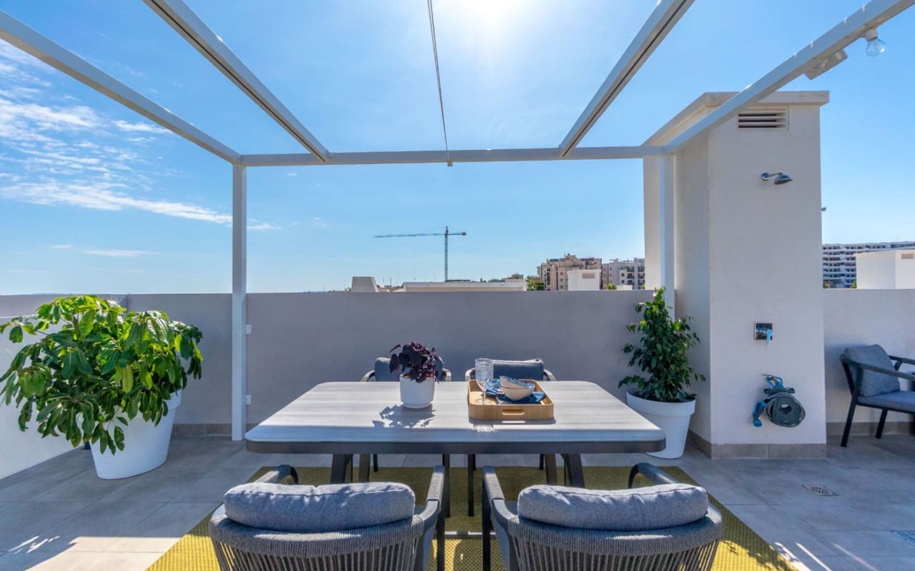 2 quarto Penthouse para venda em San Miguel de Salinas com piscina - 289 000 € (Ref: 9383809)