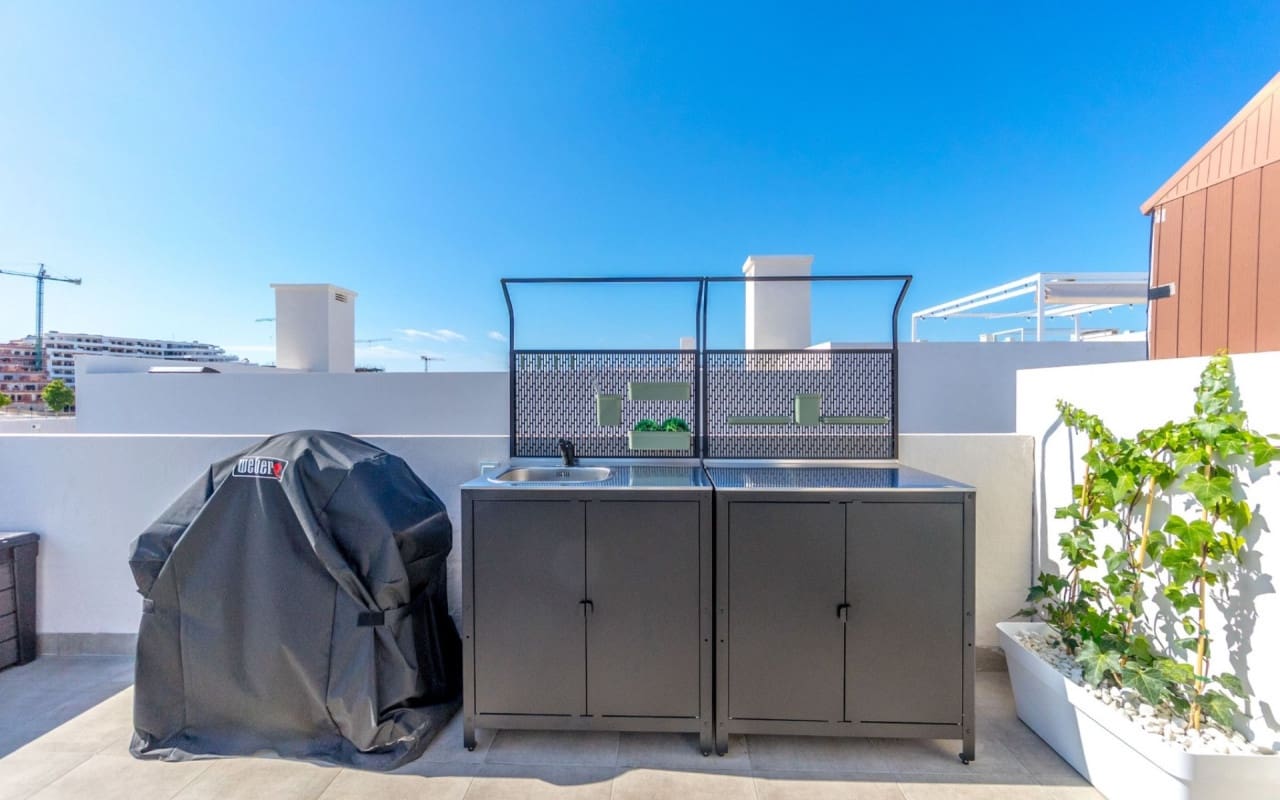 2 quarto Penthouse para venda em San Miguel de Salinas com piscina - 289 000 € (Ref: 9383809)