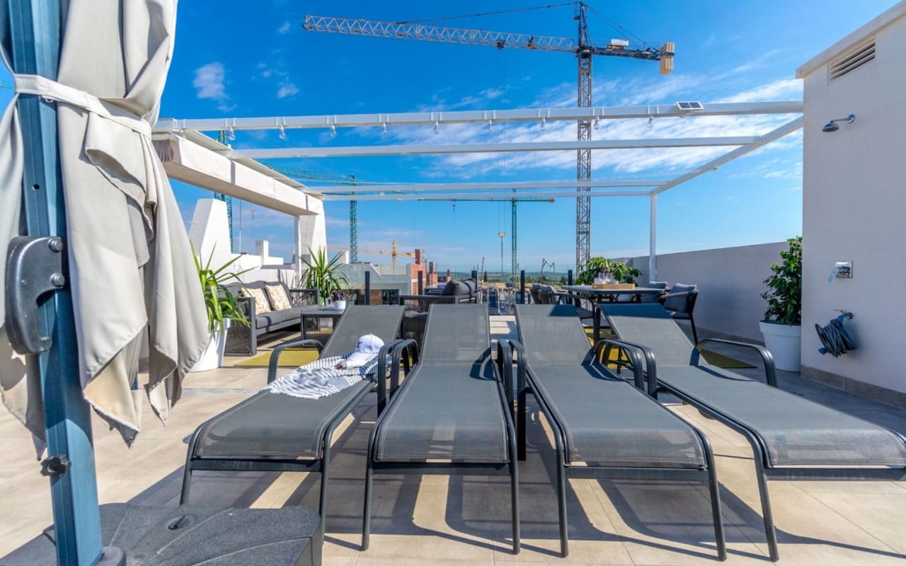 2 quarto Penthouse para venda em San Miguel de Salinas com piscina - 289 000 € (Ref: 9383809)