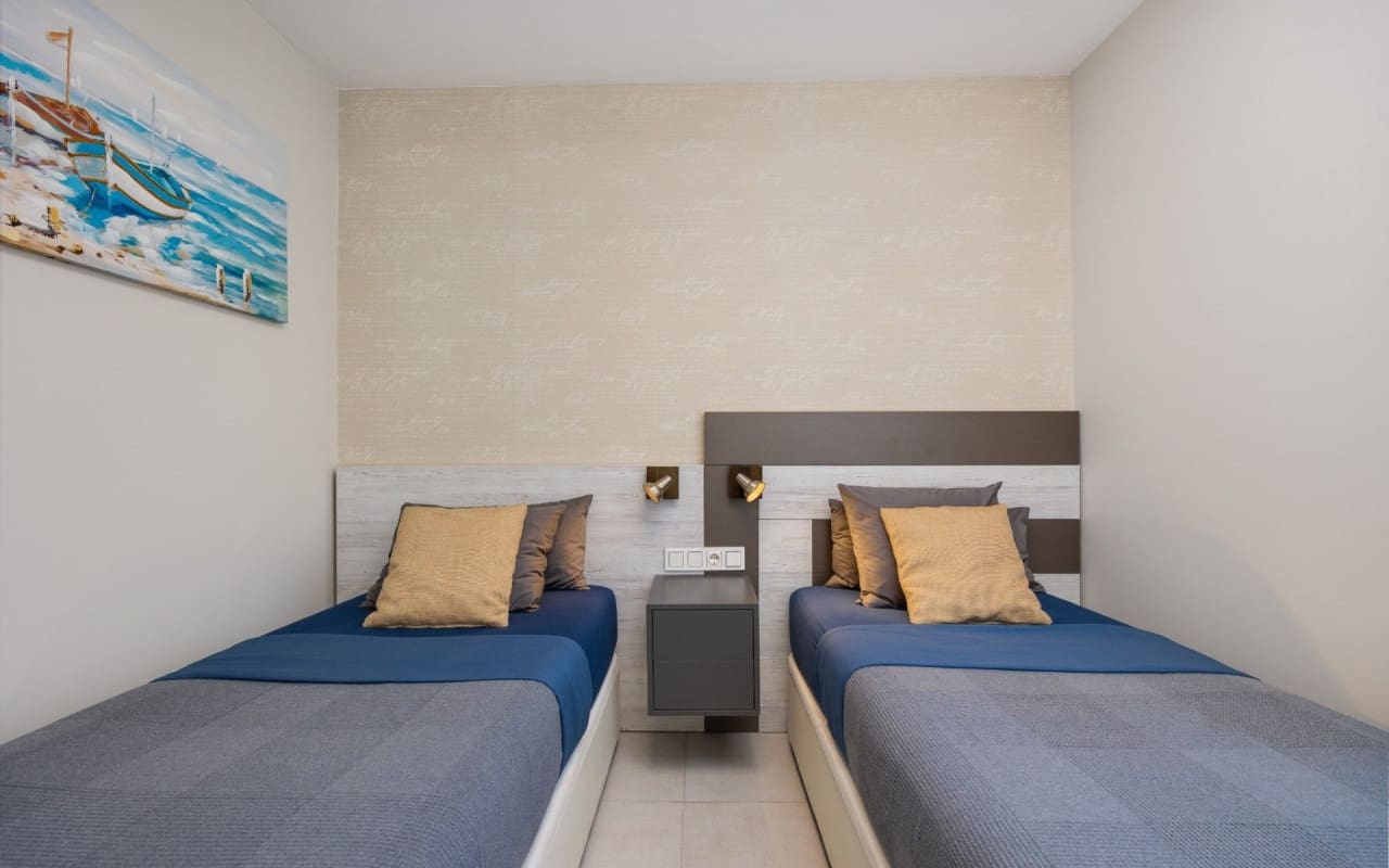 2 bedroom Apartment for sale in Playa Flamenca with pool - € 259,000 (Ref: 9383813)