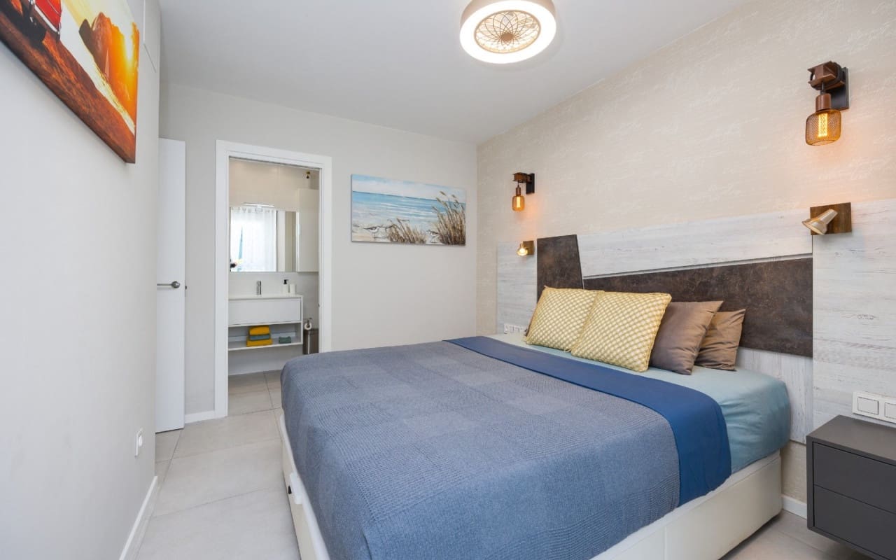 2 bedroom Apartment for sale in Playa Flamenca with pool - € 259,000 (Ref: 9383813)