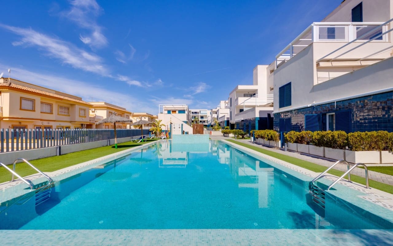 2 bedroom Apartment for sale in Playa Flamenca with pool - € 259,000 (Ref: 9383813)