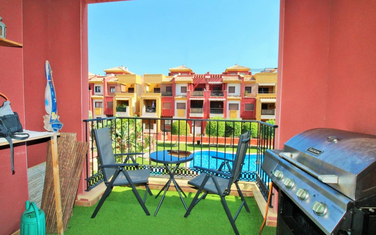 Apartamento de 2 habitaciones en Cabo Roig en venta con piscina - 249.000 € (Ref: 9383815)