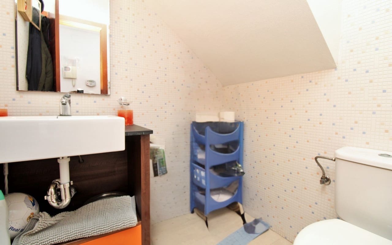 Apartamento de 2 habitaciones en Cabo Roig en venta con piscina - 249.000 € (Ref: 9383815)