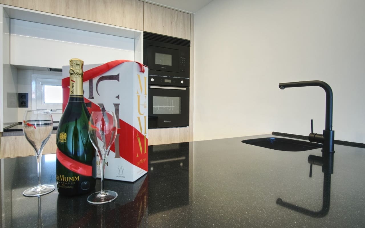 2 bedroom Apartment for sale in Guardamar del Segura with pool - € 295,000 (Ref: 9383816)