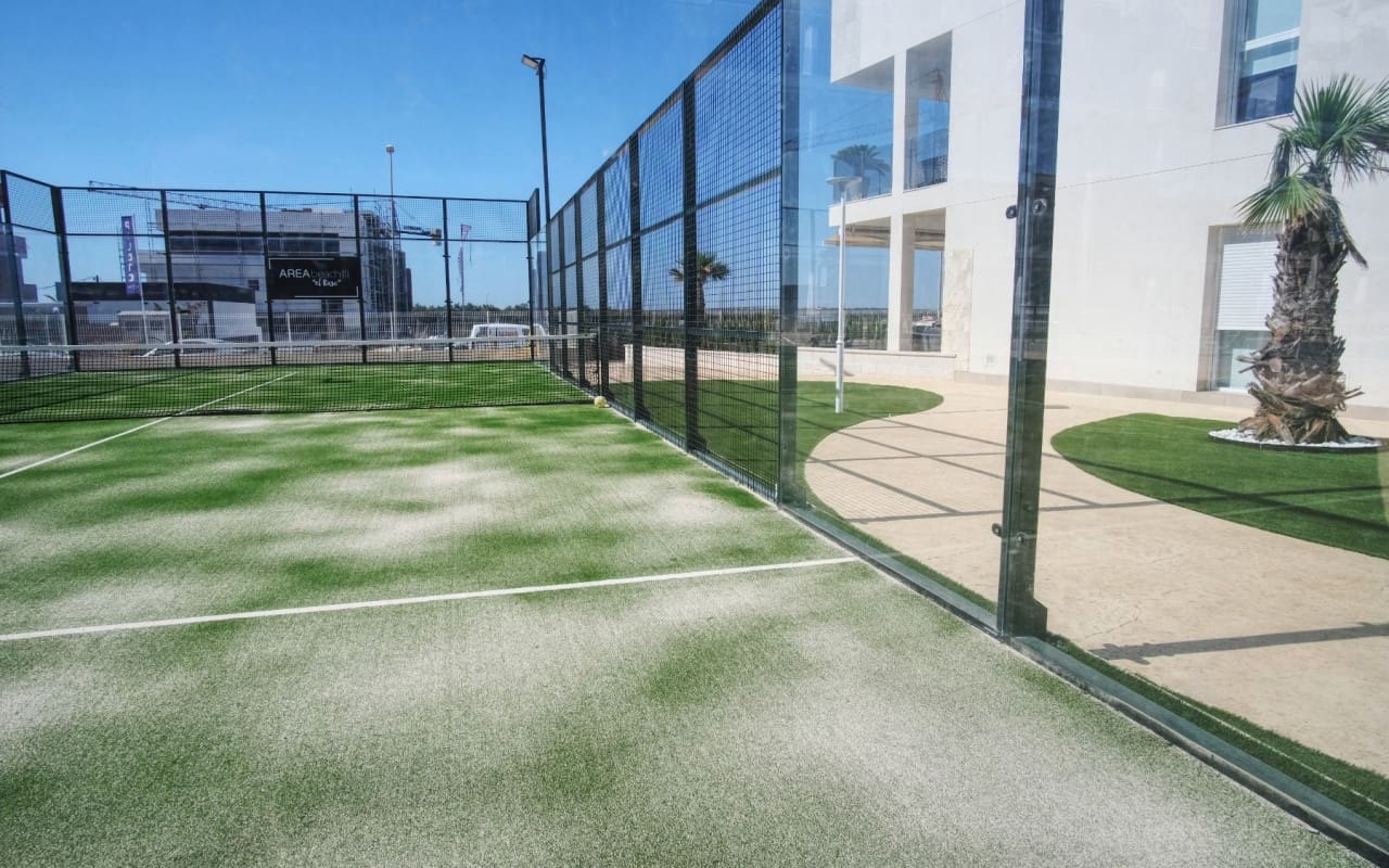 2 bedroom Apartment for sale in Guardamar del Segura with pool - € 295,000 (Ref: 9383816)