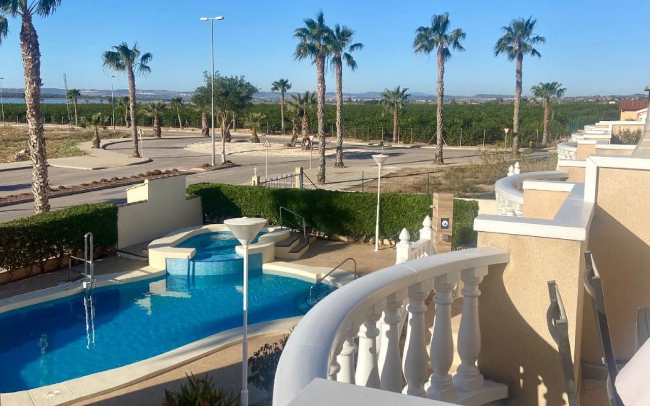 3 bedroom Apartment for sale in El Raso with pool - € 210,000 (Ref: 9383818)