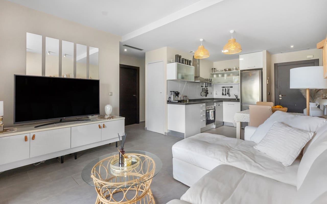 2 soveværelse Strandlejlighed til salg i La Mata med swimmingpool - € 319.500 (Ref: 9383819)