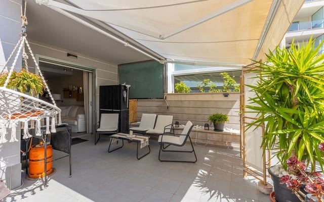 2 bedroom Beach Apartment for sale in Los Europeos, Torrevieja with pool - € 319,500 (Ref: 9383819)