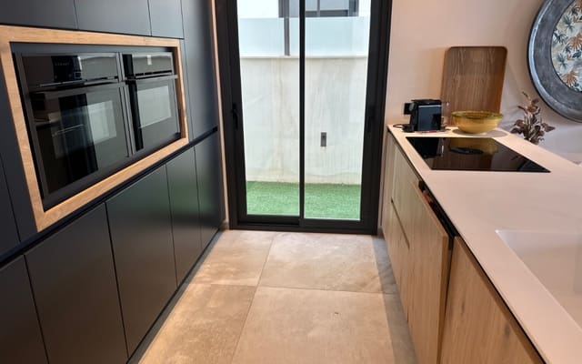 2 bedroom Apartment for sale in Ciudad Quesada, Rojales with pool - € 399,000 (Ref: 9383820)