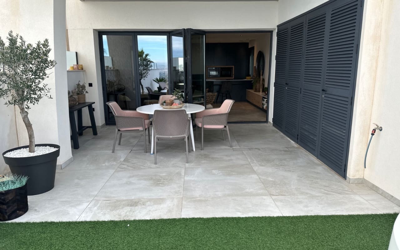 2 bedroom Apartment for sale in Ciudad Quesada with pool - € 399,000 (Ref: 9383820)