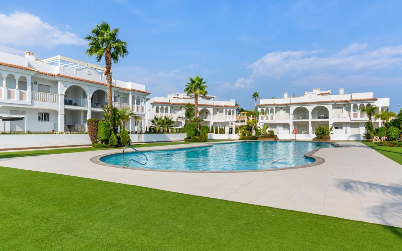 3 quarto Penthouse para venda em Dona Pepa com piscina - 350 000 € (Ref: 9383821)