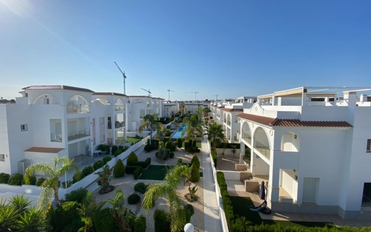 2 soveværelse Penthouse til salg i Ciudad Quesada med swimmingpool - € 319.900 (Ref: 9383822)