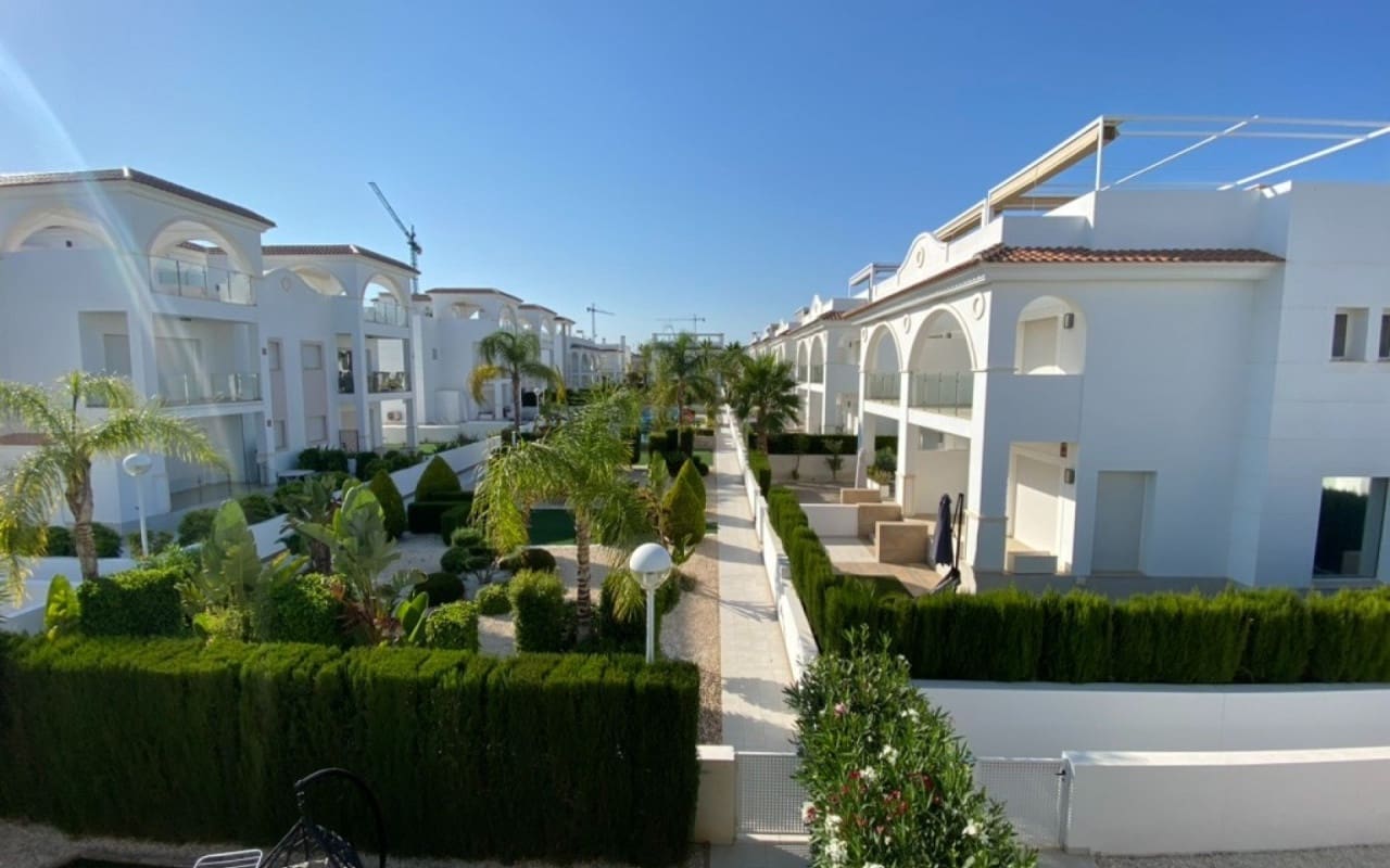 2 soveværelse Penthouse til salg i Ciudad Quesada med swimmingpool - € 319.900 (Ref: 9383822)