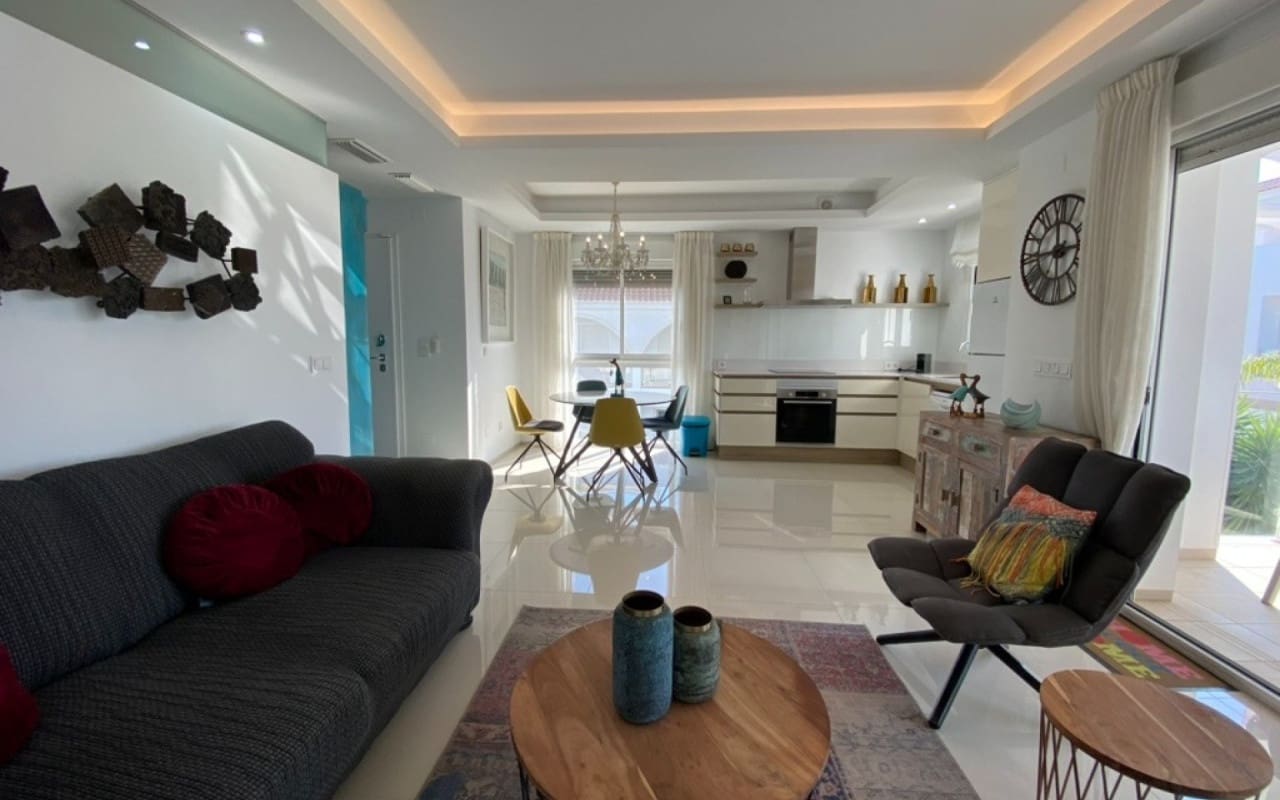 2 soveværelse Penthouse til salg i Ciudad Quesada med swimmingpool - € 319.900 (Ref: 9383822)