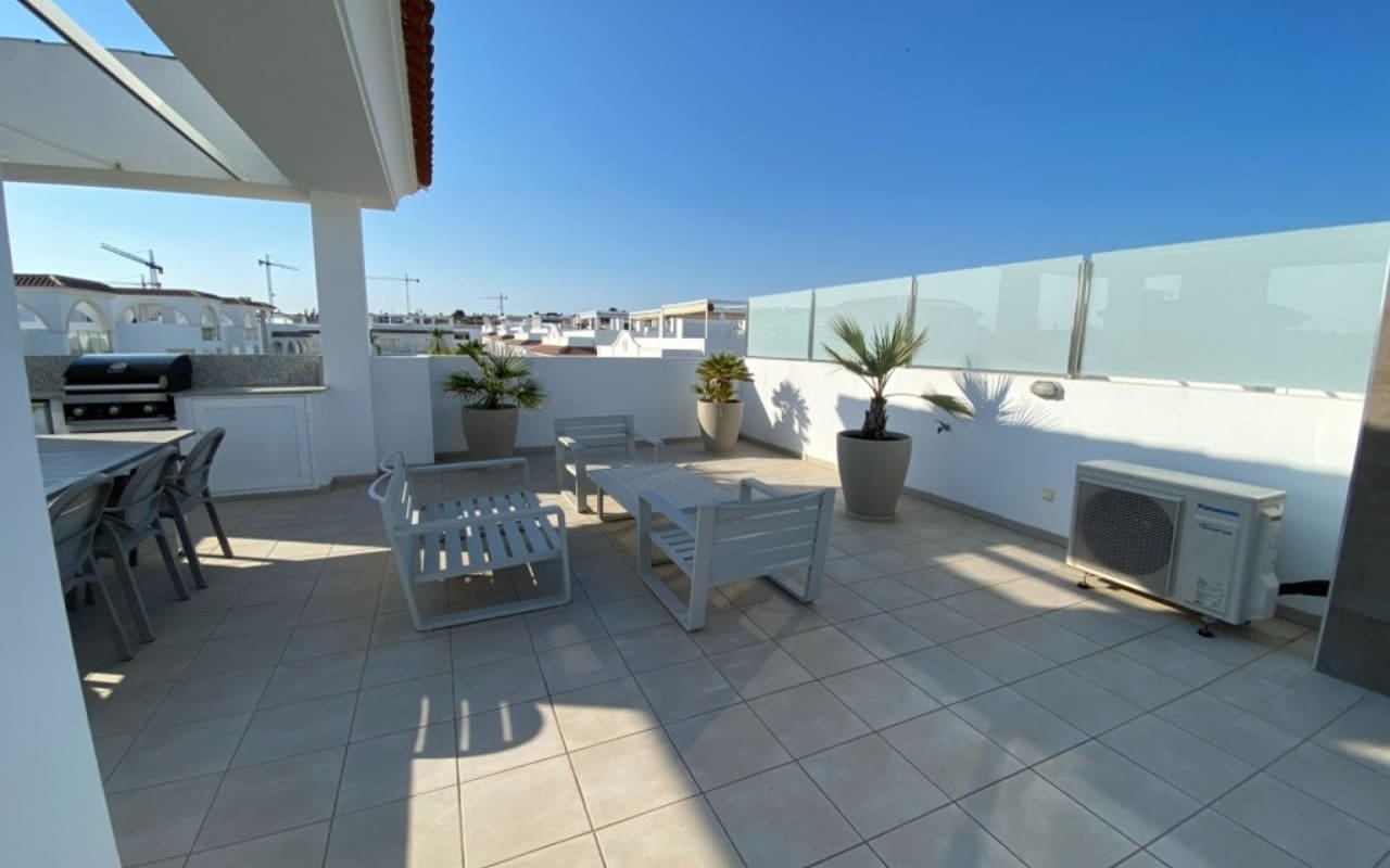 2 soveværelse Penthouse til salg i Ciudad Quesada med swimmingpool - € 319.900 (Ref: 9383822)