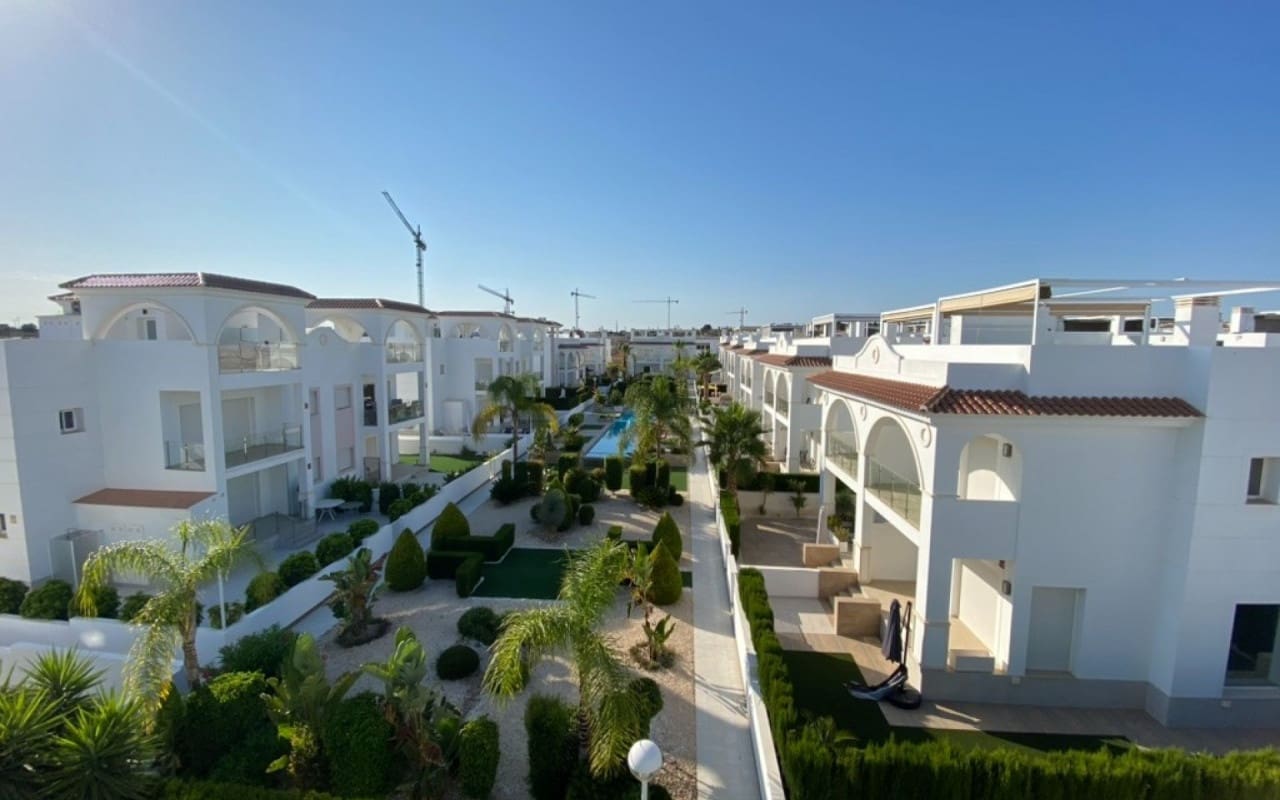 2 soveværelse Penthouse til salg i Ciudad Quesada med swimmingpool - € 319.900 (Ref: 9383822)