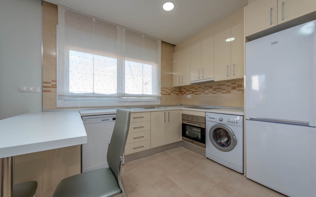 Chalet de 3 habitaciones en Los Alcázares en venta - 361.500 € (Ref: 9383986)