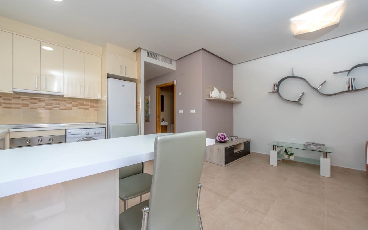 Chalet de 3 habitaciones en Los Alcázares en venta - 361.500 € (Ref: 9383986)