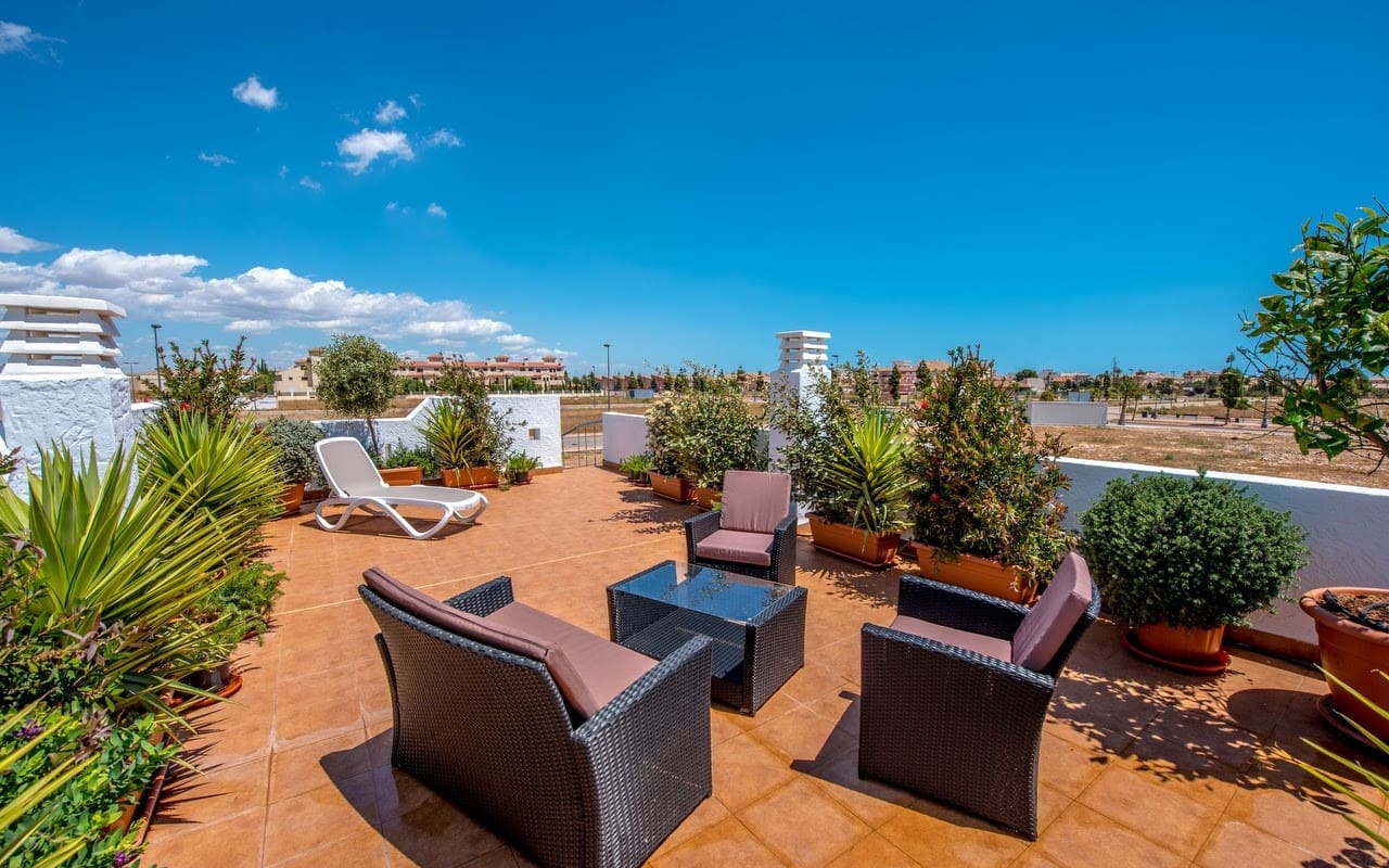 Chalet de 3 habitaciones en Los Alcázares en venta - 361.500 € (Ref: 9383986)