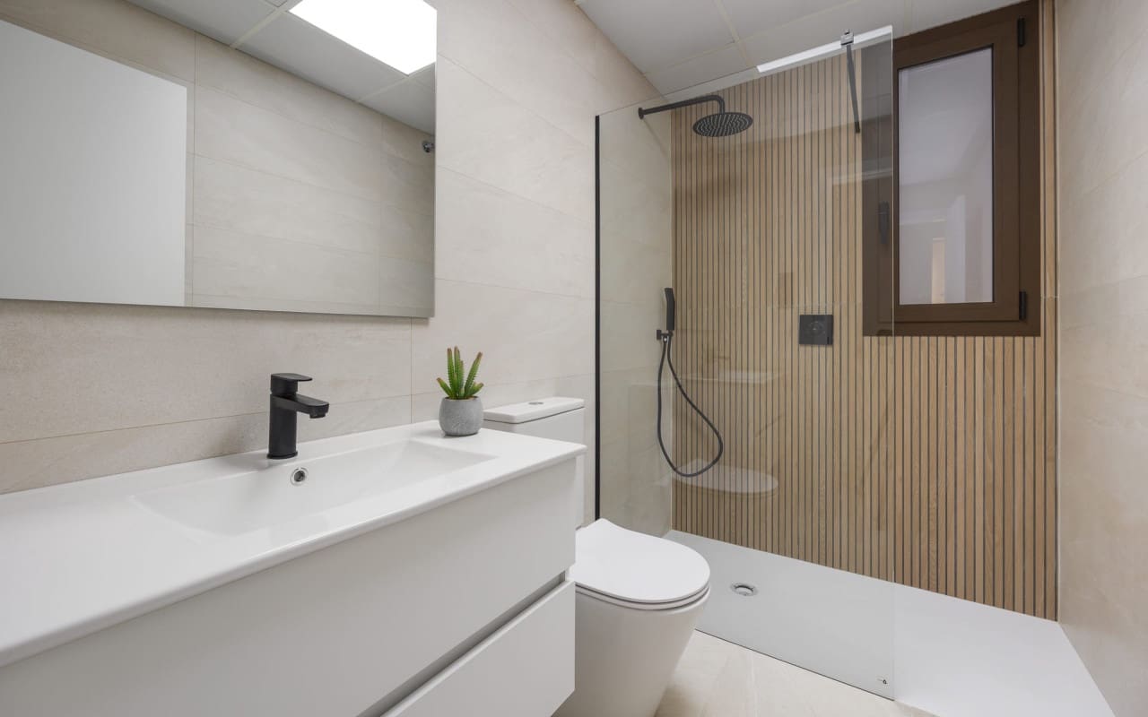 2 Zimmer Apartment zu verkaufen in Los Alcazares mit Pool - 270.000 € (Ref: 9383991)