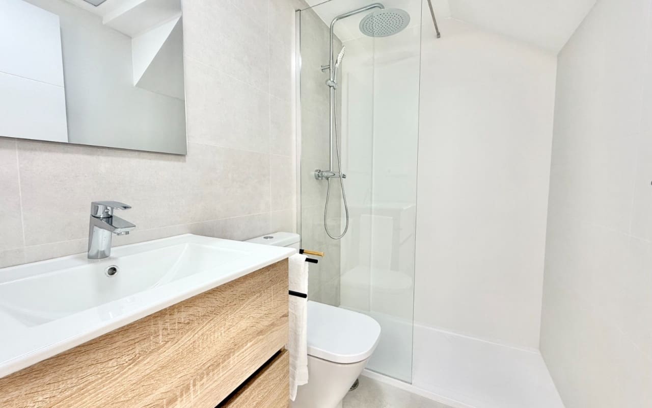 2 bedroom Townhouse for sale in Cox with pool - € 209,000 (Ref: 9386555)