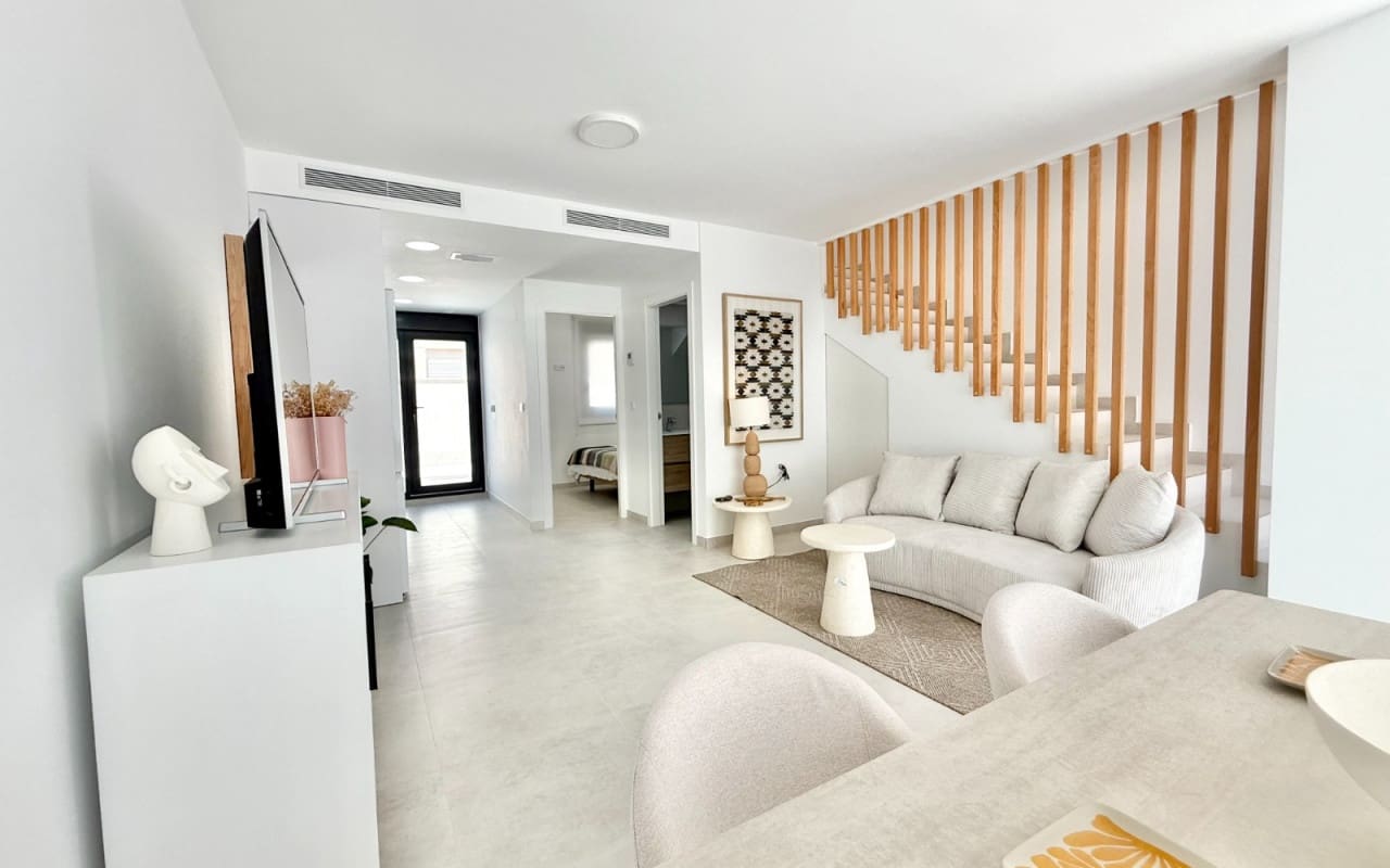 3 bedroom Townhouse for sale in Cox with pool - € 235,000 (Ref: 9386556)