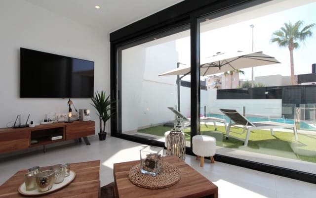 3 makuuhuone Huvila myytävänä paikassa Santiago de la Ribera, San Javier mukana uima-altaan - 399 000 € (Ref: 9388187)