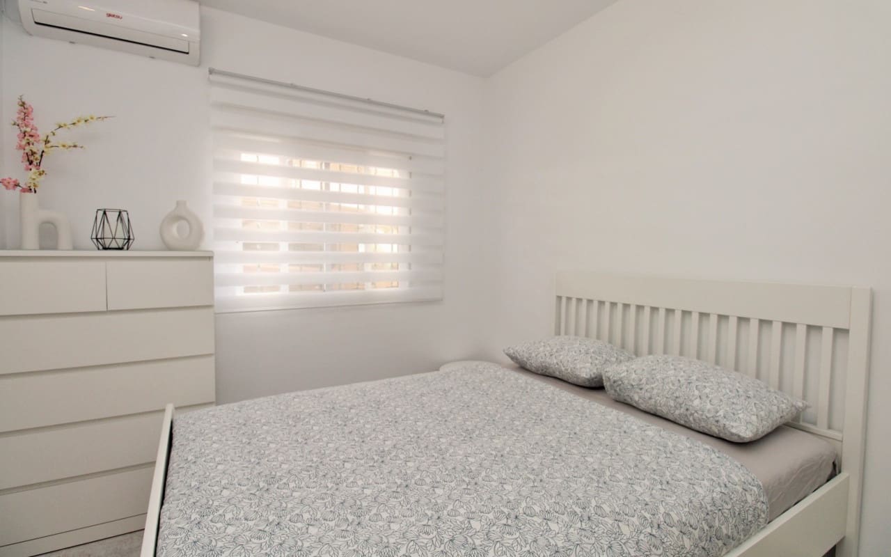 4 Zimmer Villa zu verkaufen in Villamartin mit Pool - 379.000 € (Ref: 9388188)