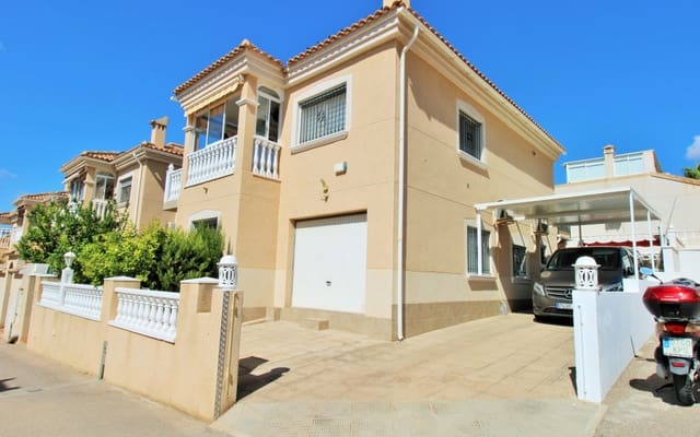 4 bedroom Villa for sale in Villamartin, Orihuela with pool - € 379,000 (Ref: 9388188)