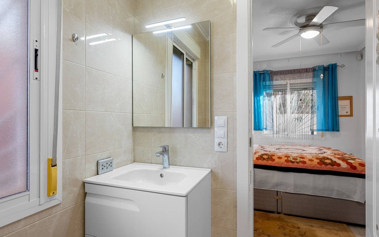 2 bedroom Villa for sale in Ciudad Quesada with pool - € 325,000 (Ref: 9388189)