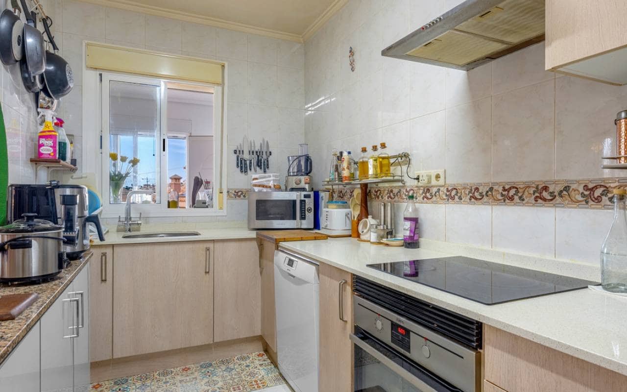 2 bedroom Villa for sale in Ciudad Quesada with pool - € 325,000 (Ref: 9388189)