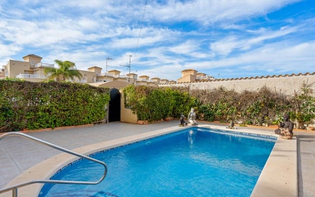 2 bedroom Villa for sale in Ciudad Quesada, Rojales with pool - € 325,000 (Ref: 9388189)