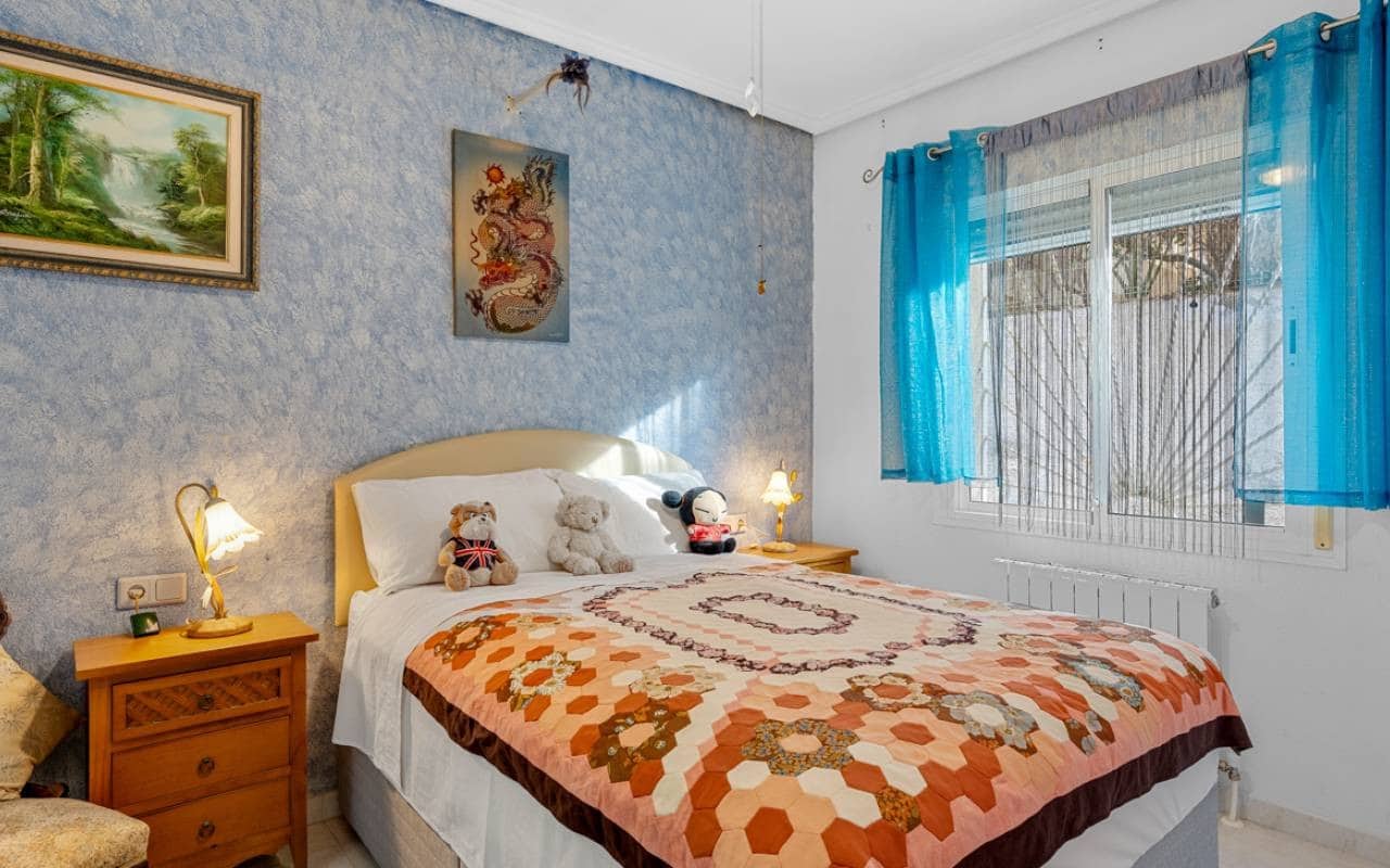 2 bedroom Villa for sale in Ciudad Quesada with pool - € 325,000 (Ref: 9388189)