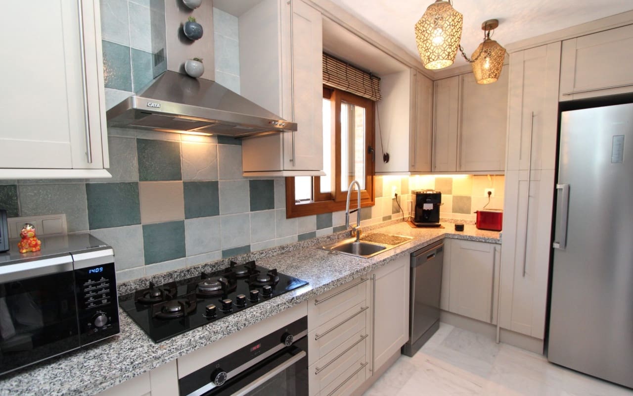 3 bedroom Villa for sale in Algorfa with pool - € 349,990 (Ref: 9388191)