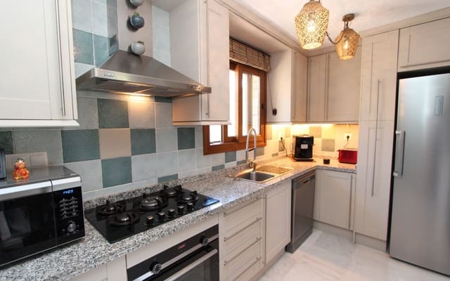 3 bedroom Villa for sale in Algorfa with pool - € 349,990 (Ref: 9388191)